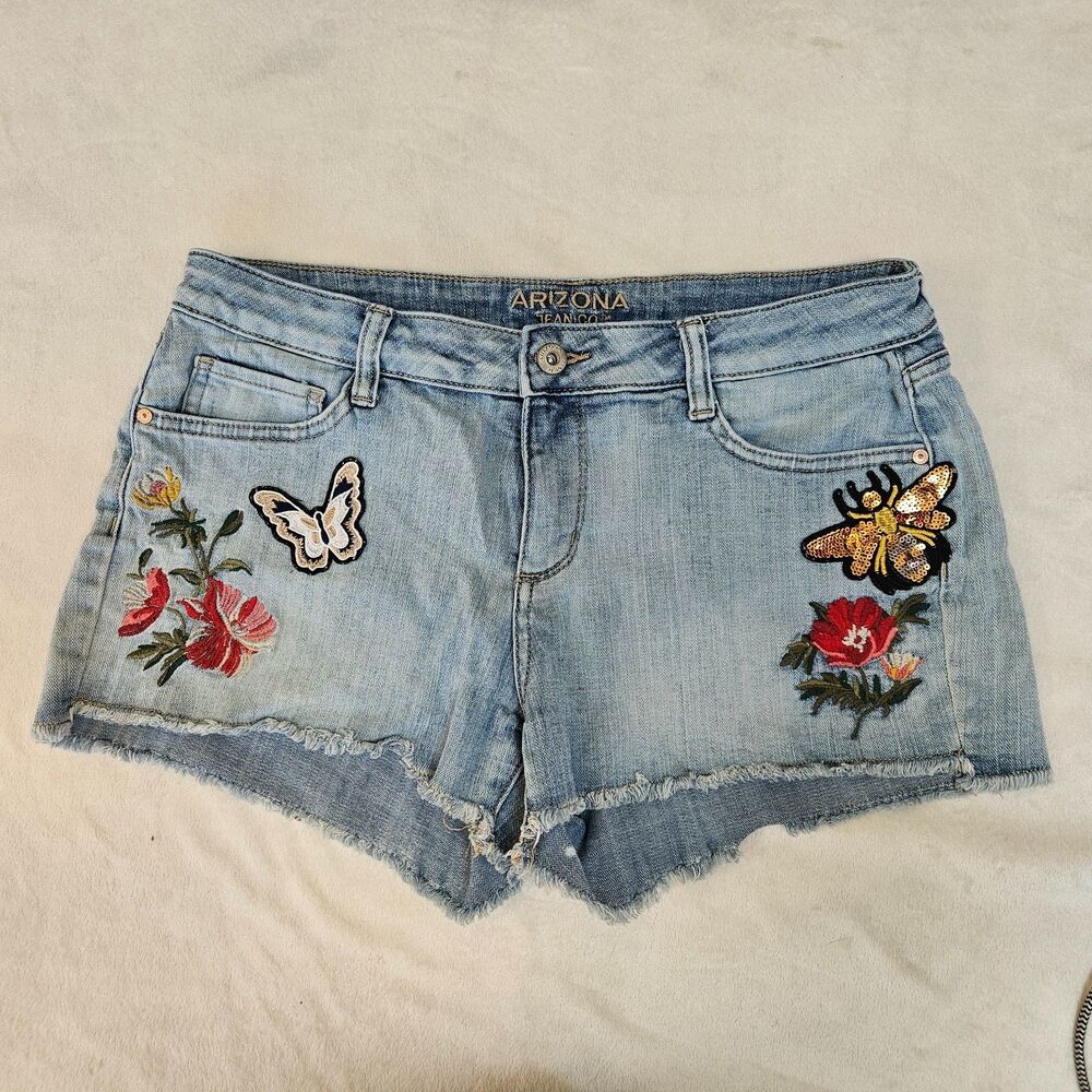 Arizona Jean Shorts Sz 11 Cut off Distressed Embroidery Sequin Flower Butterfly